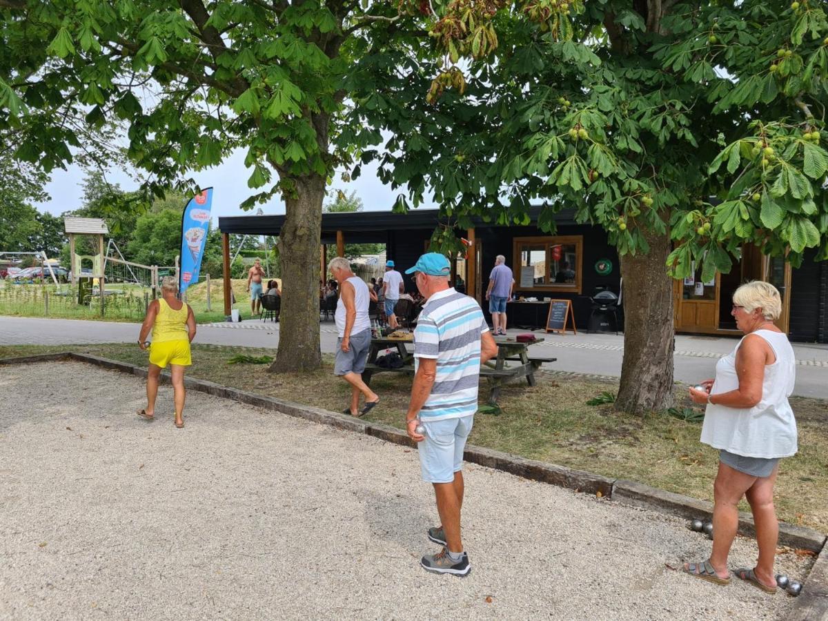 Chalet 579 Op Recreatiepark De Wielen Sint Maarten Eksteriør bilde